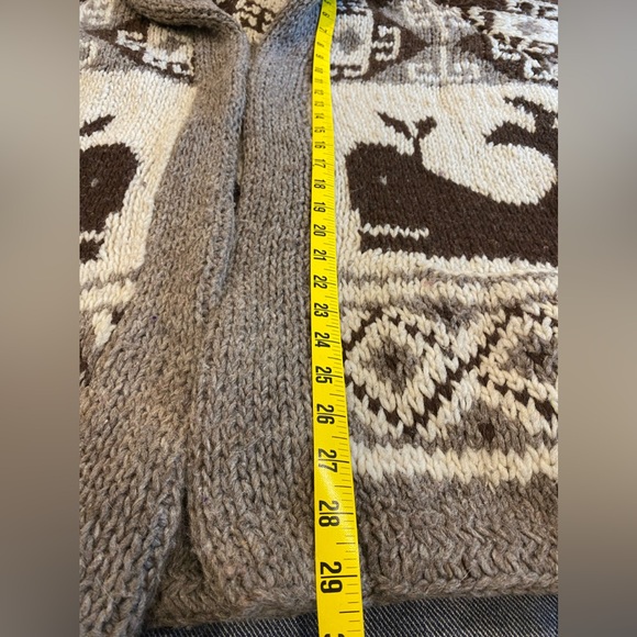 Cowichan vintage wool whale shawl cardigan sweater - Picture 13 of 16